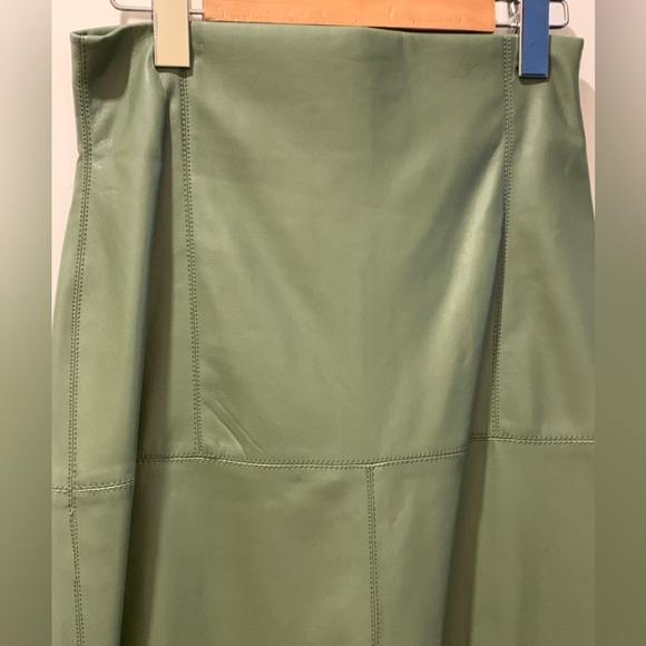 New Zara faux leather green midi skirt - Picture 6 of 7